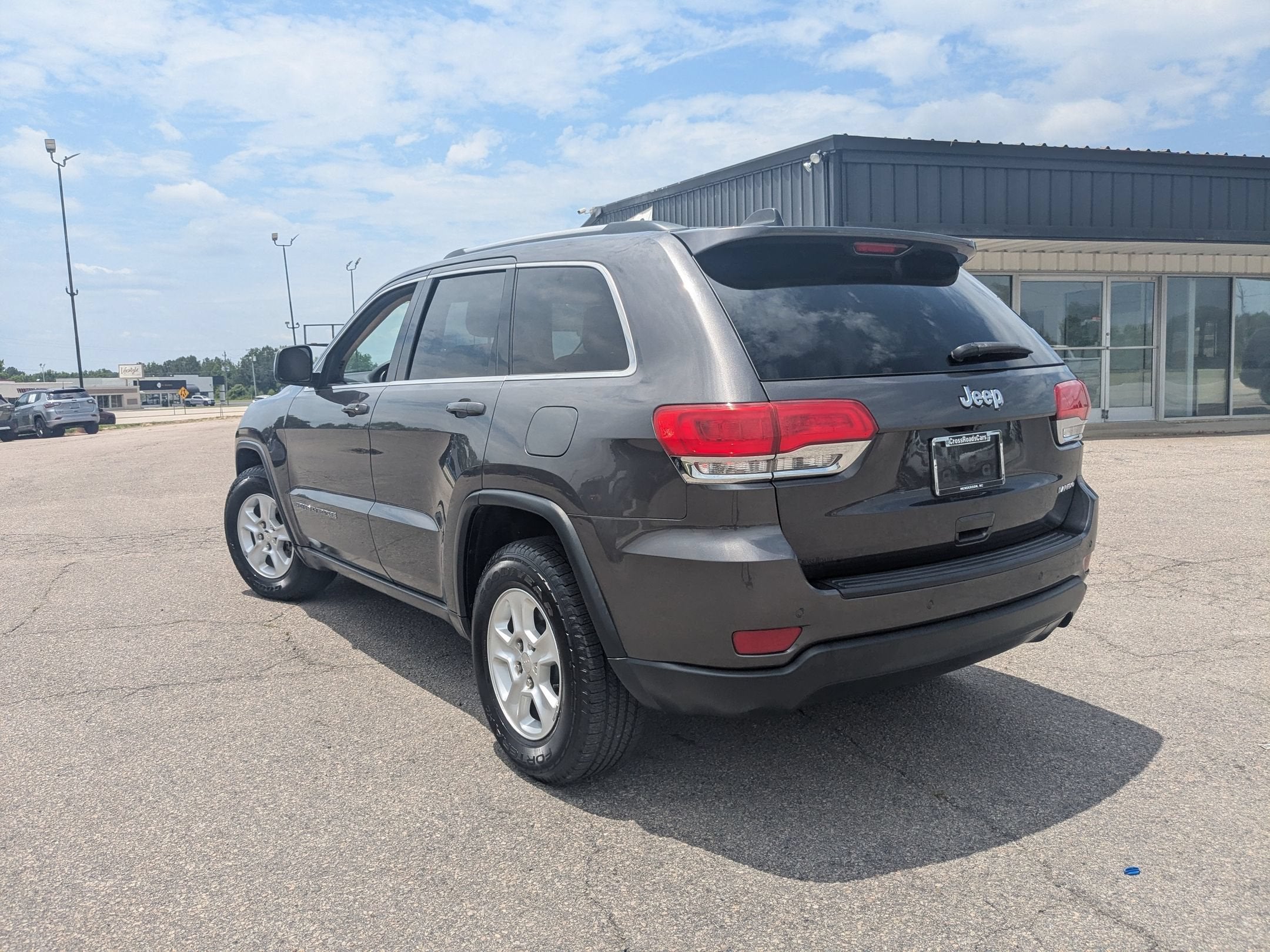 2017 Jeep Grand Cherokee Laredo 4x2