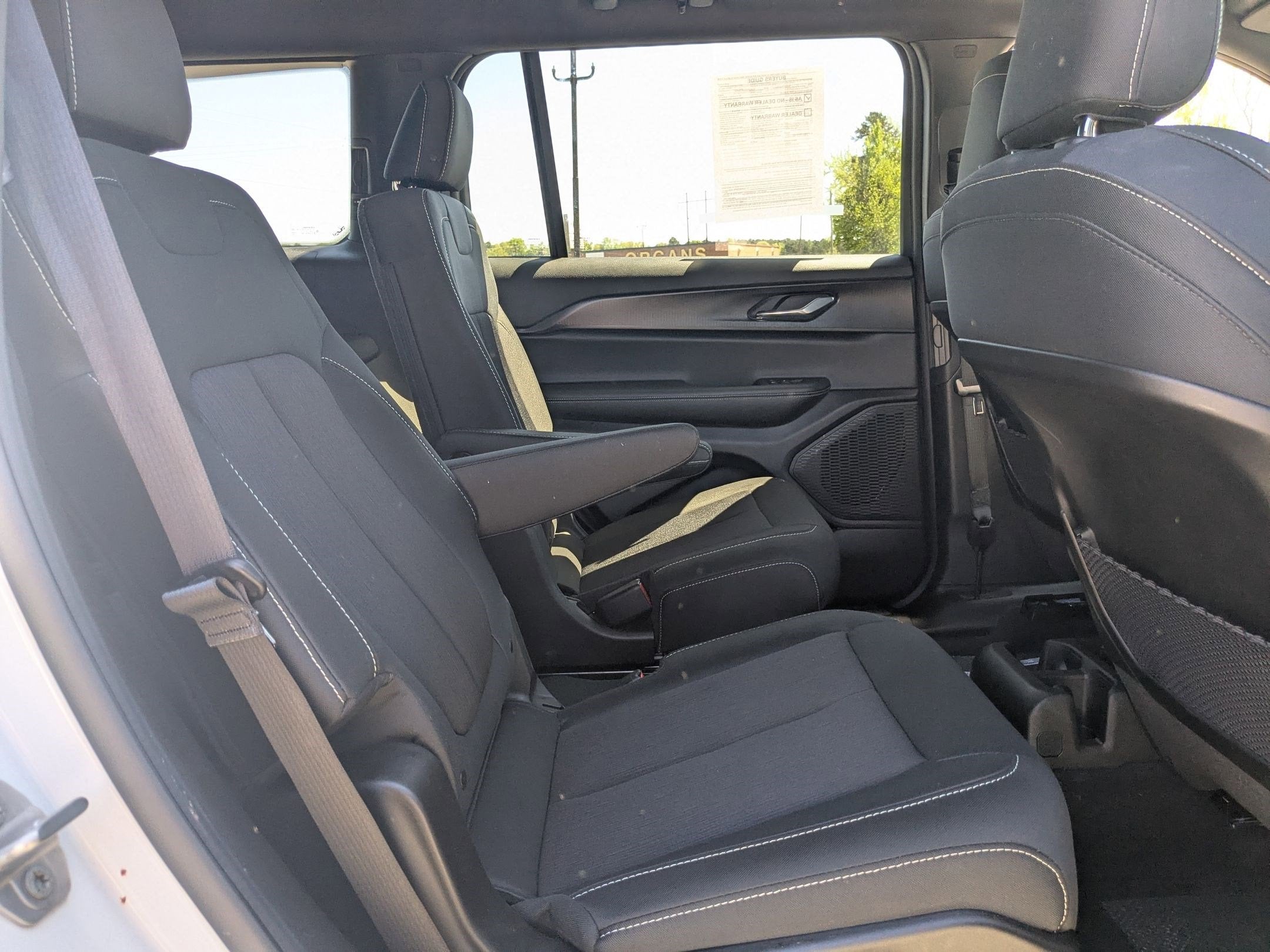 2025 Jeep Grand Cherokee L Laredo X 4x4