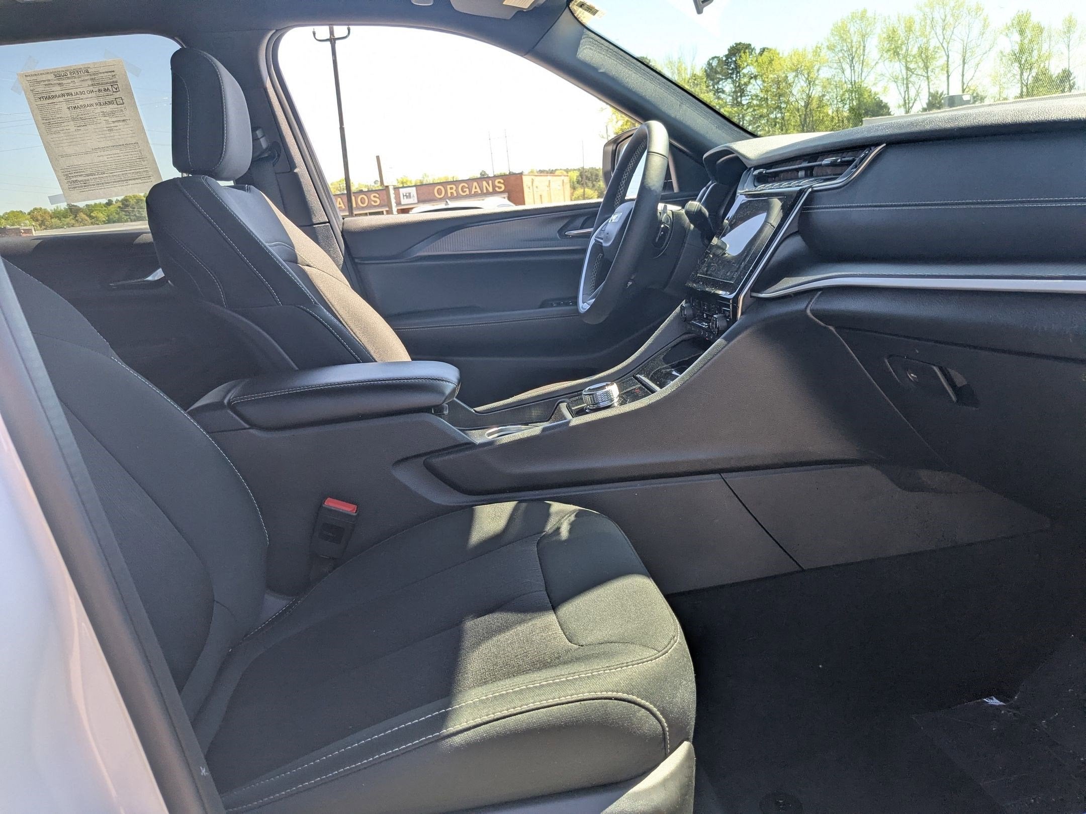 2025 Jeep Grand Cherokee L Laredo X 4x4