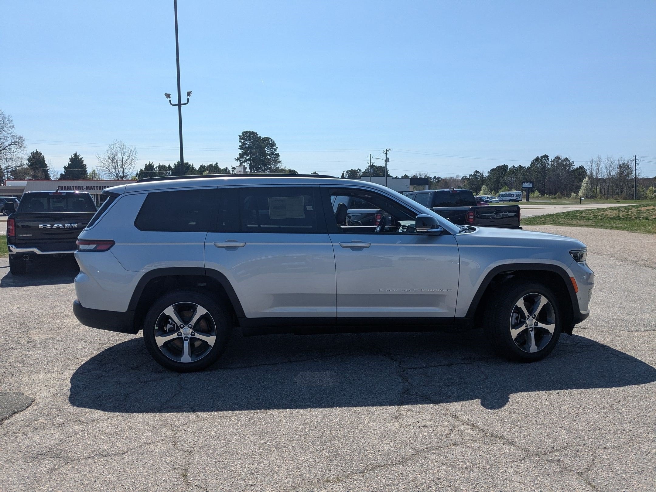 2025 Jeep Grand Cherokee L GRAND CHEROKEE L LIMITED 4X4