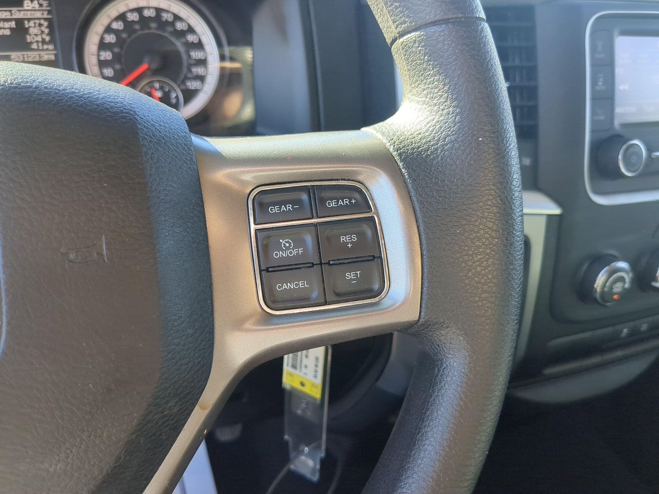 2024 RAM 1500 Classic SLT Quad Cab 4x2 6'4' Box