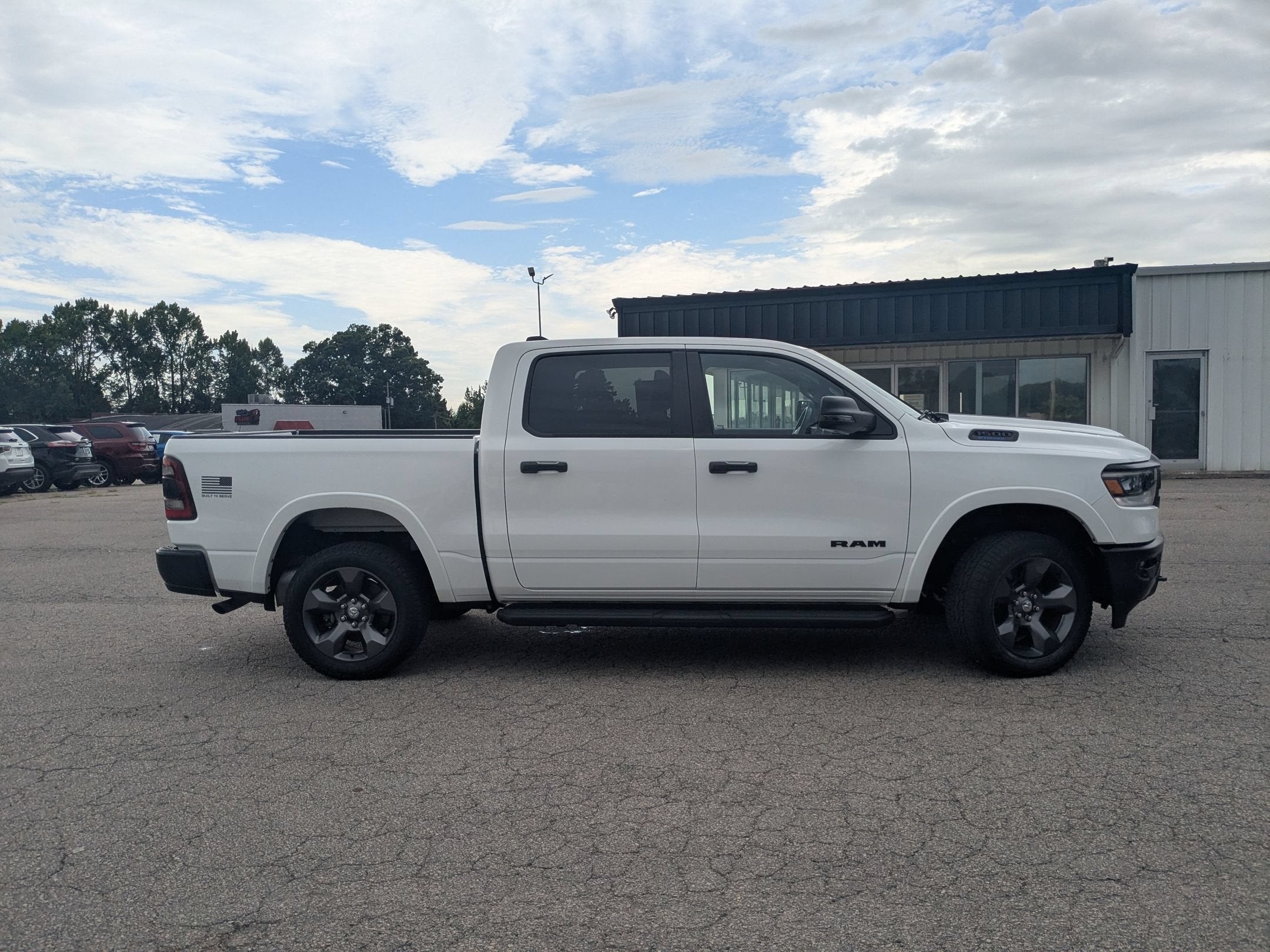 2023 RAM 1500 Big Horn Crew Cab 4x4 5'7' Box