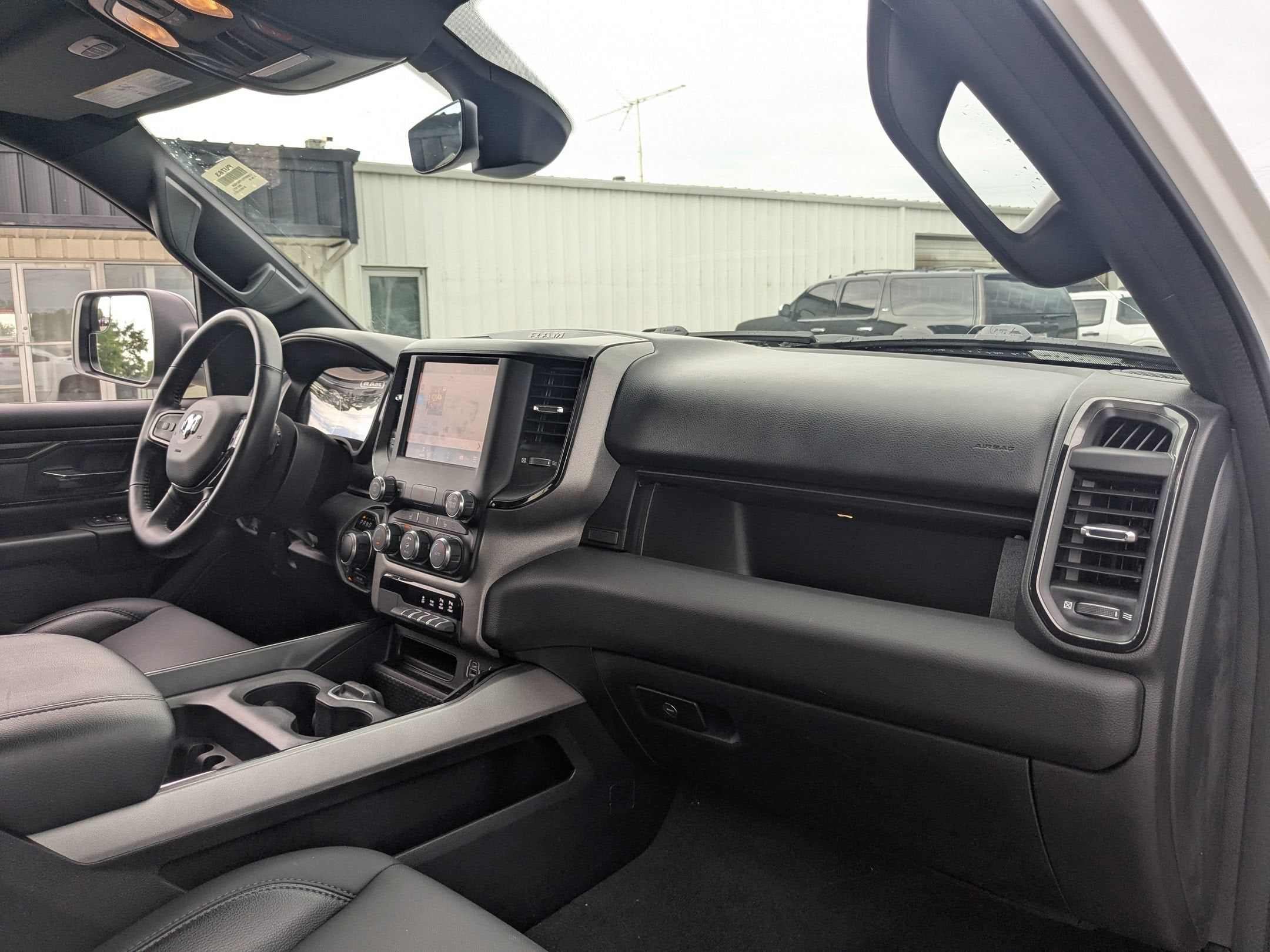 2023 RAM 1500 Big Horn Crew Cab 4x4 5'7' Box
