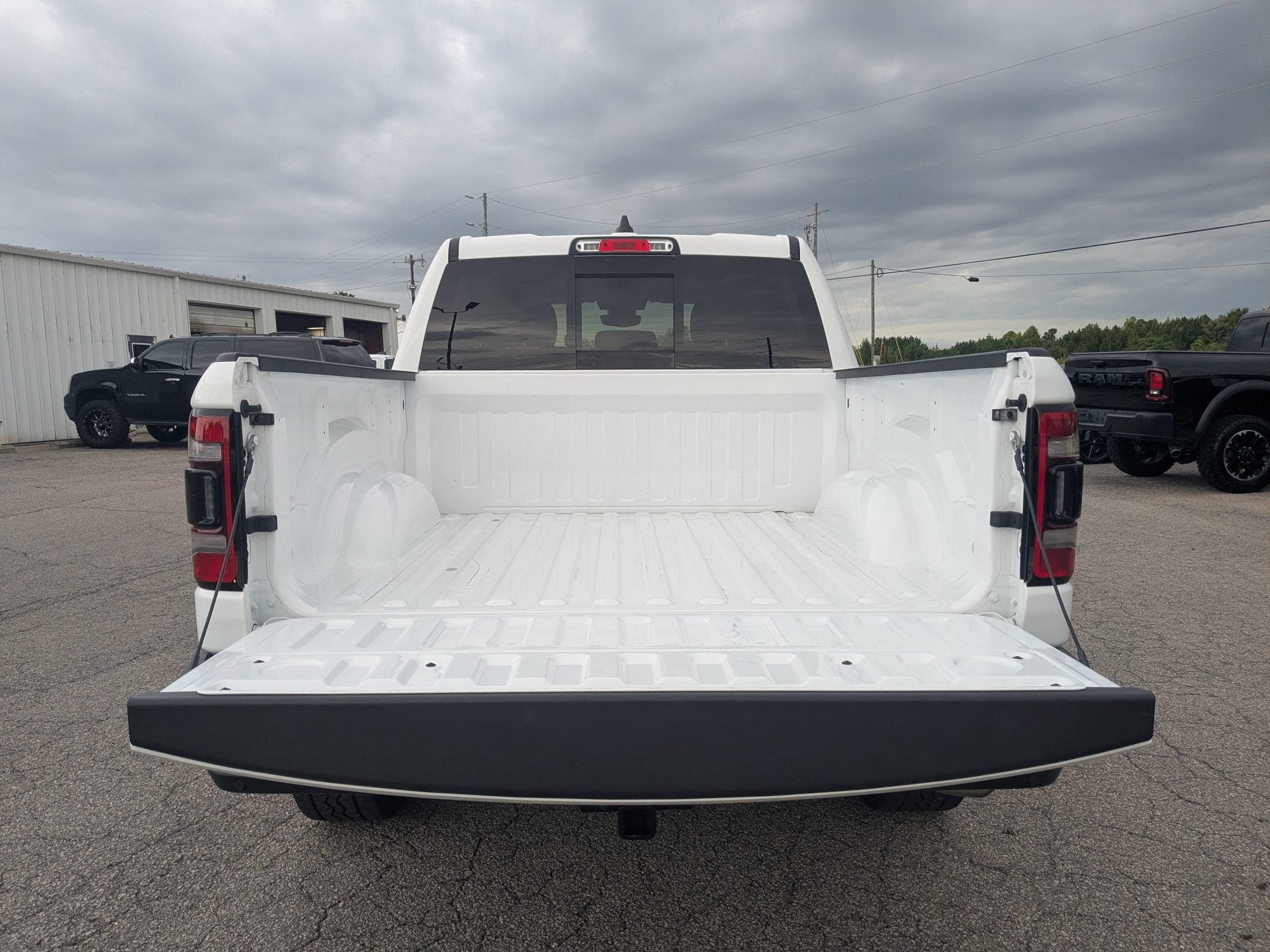 2023 RAM 1500 Big Horn Crew Cab 4x4 5'7' Box