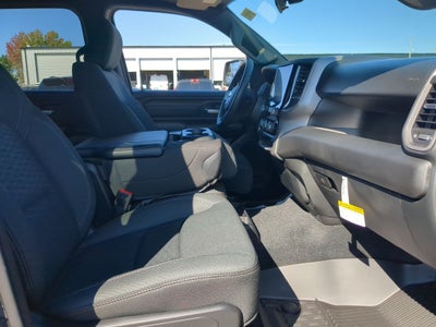 2027 RAM 1500 RAM 1500 TRADESMAN CREW CAB 4X4 5'7' BOX