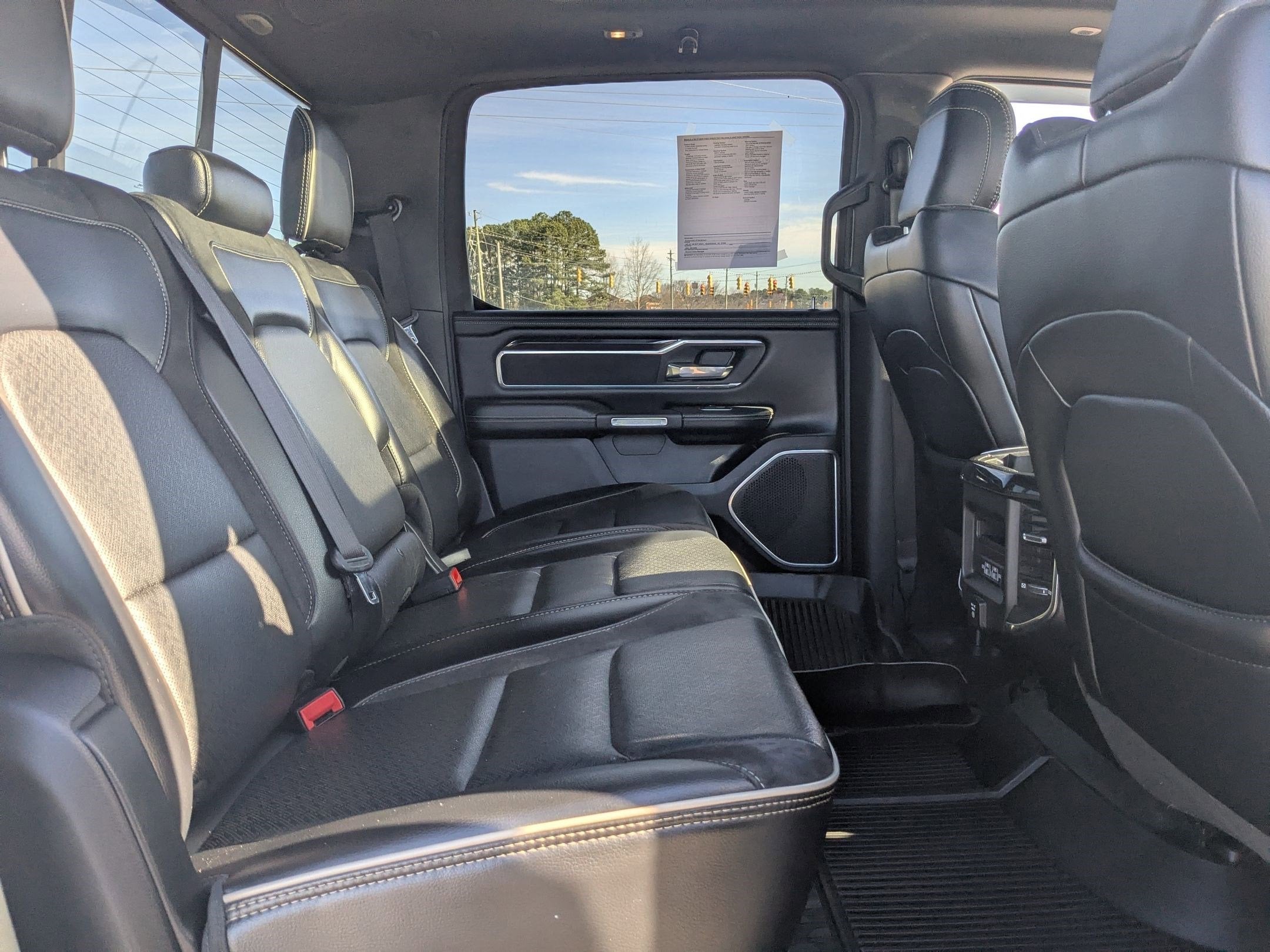 2021 RAM 1500 Laramie Crew Cab 4x4 5'7' Box