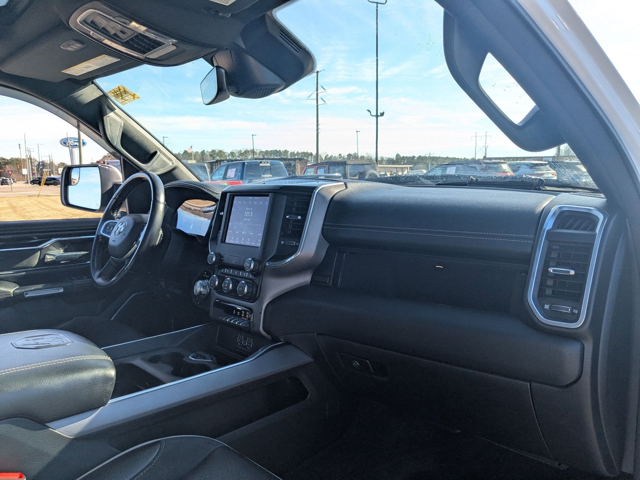 2021 RAM 1500 Laramie Crew Cab 4x4 5'7' Box