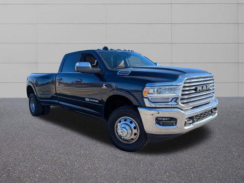 2022 RAM 3500 Limited Longhorn Crew Cab 4x4 8' Box