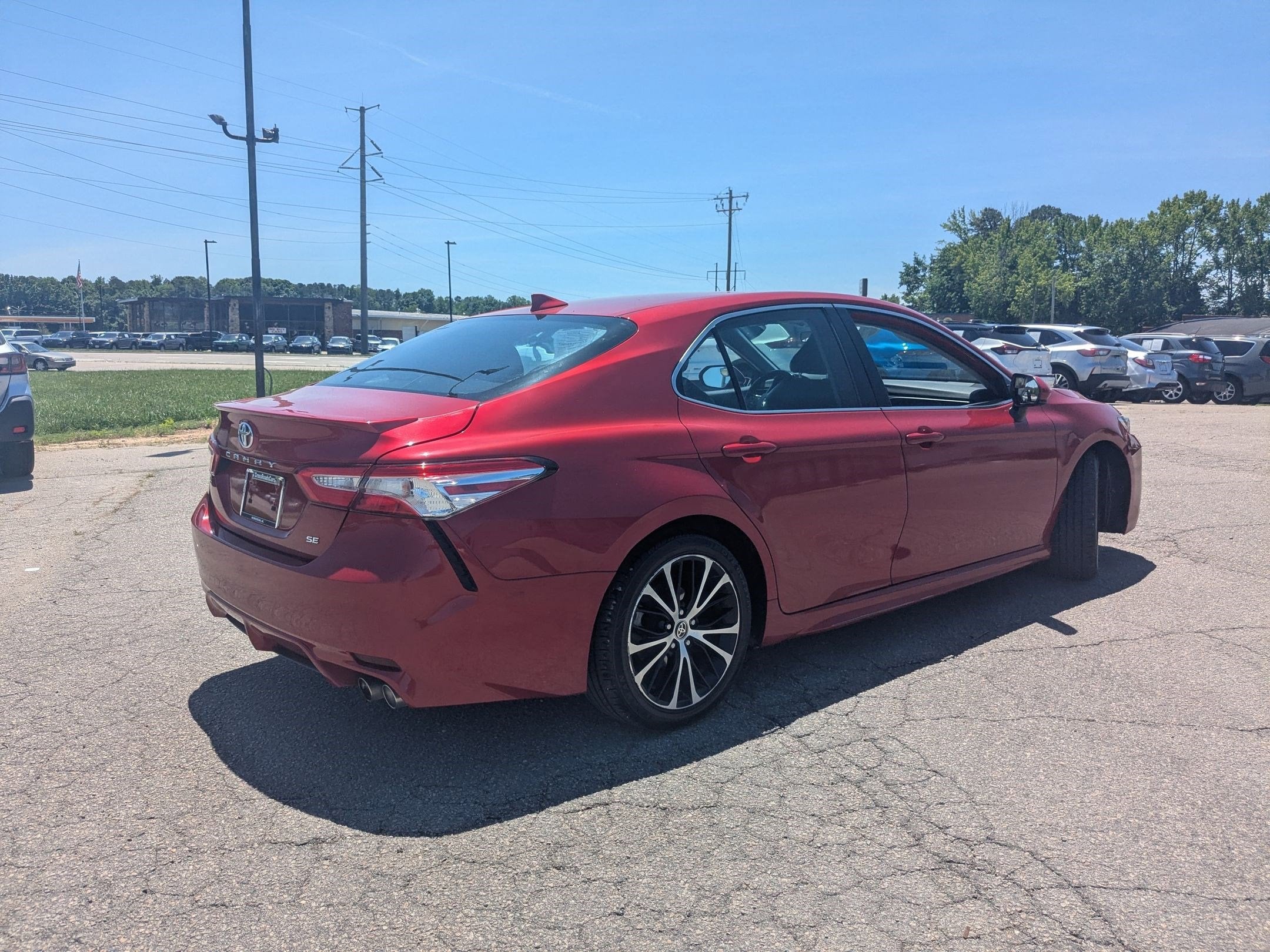 2020 Toyota Camry SE