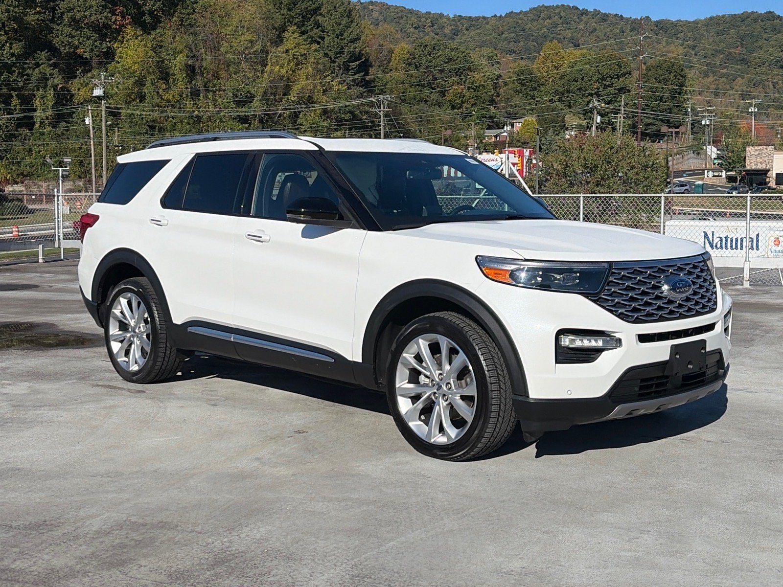 2022 Ford Explorer Platinum
