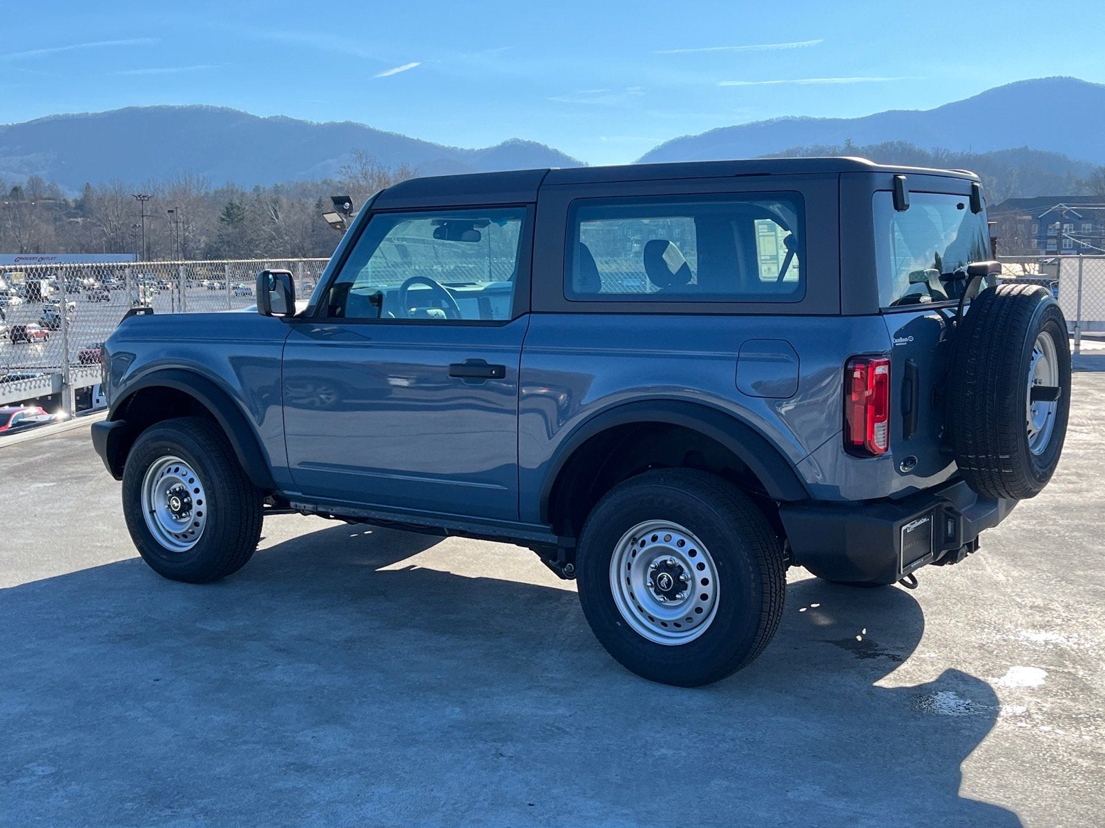 2025 Ford Bronco Base
