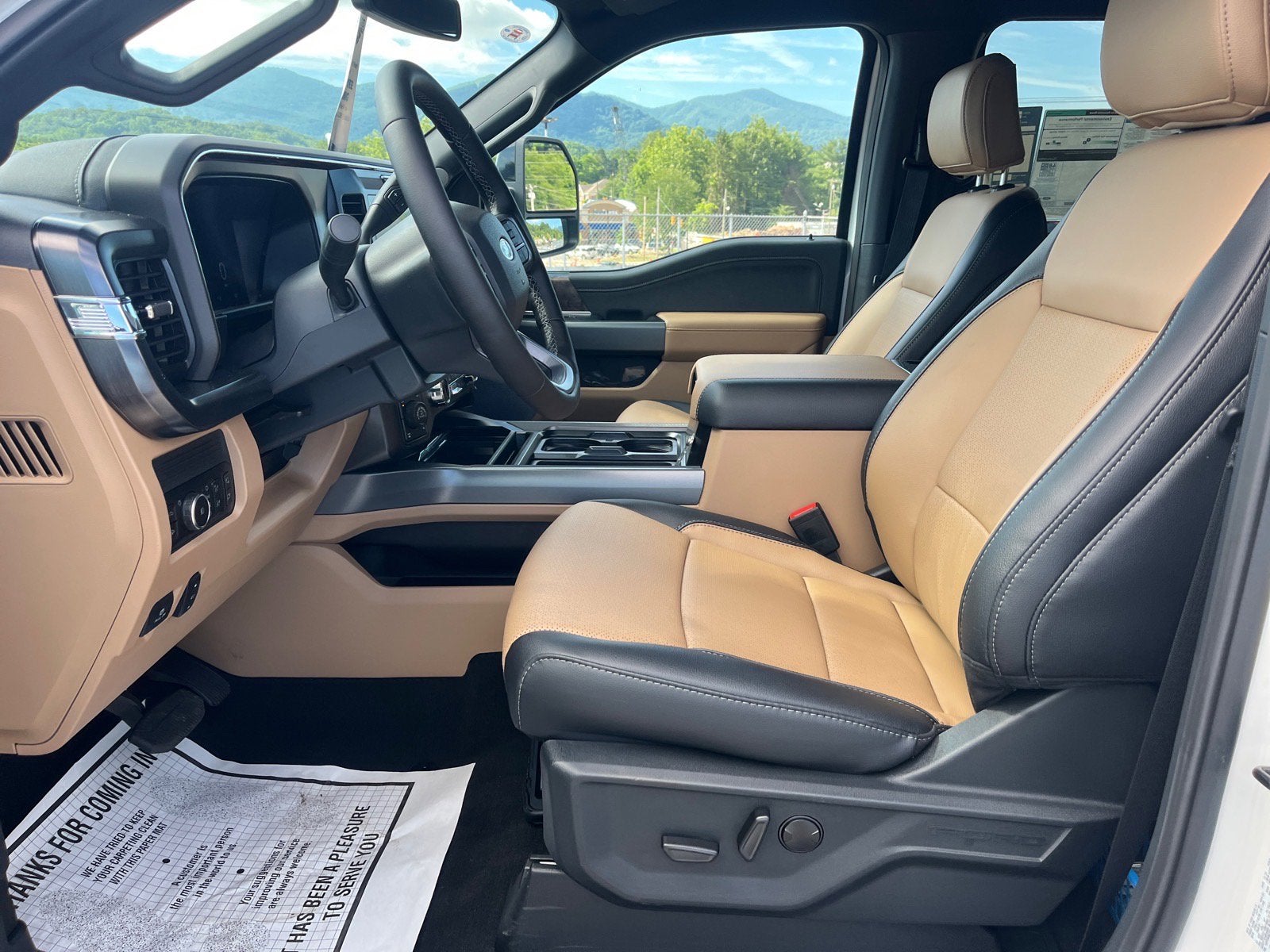 2026 Ford Super Duty F-250 SRW LARIAT