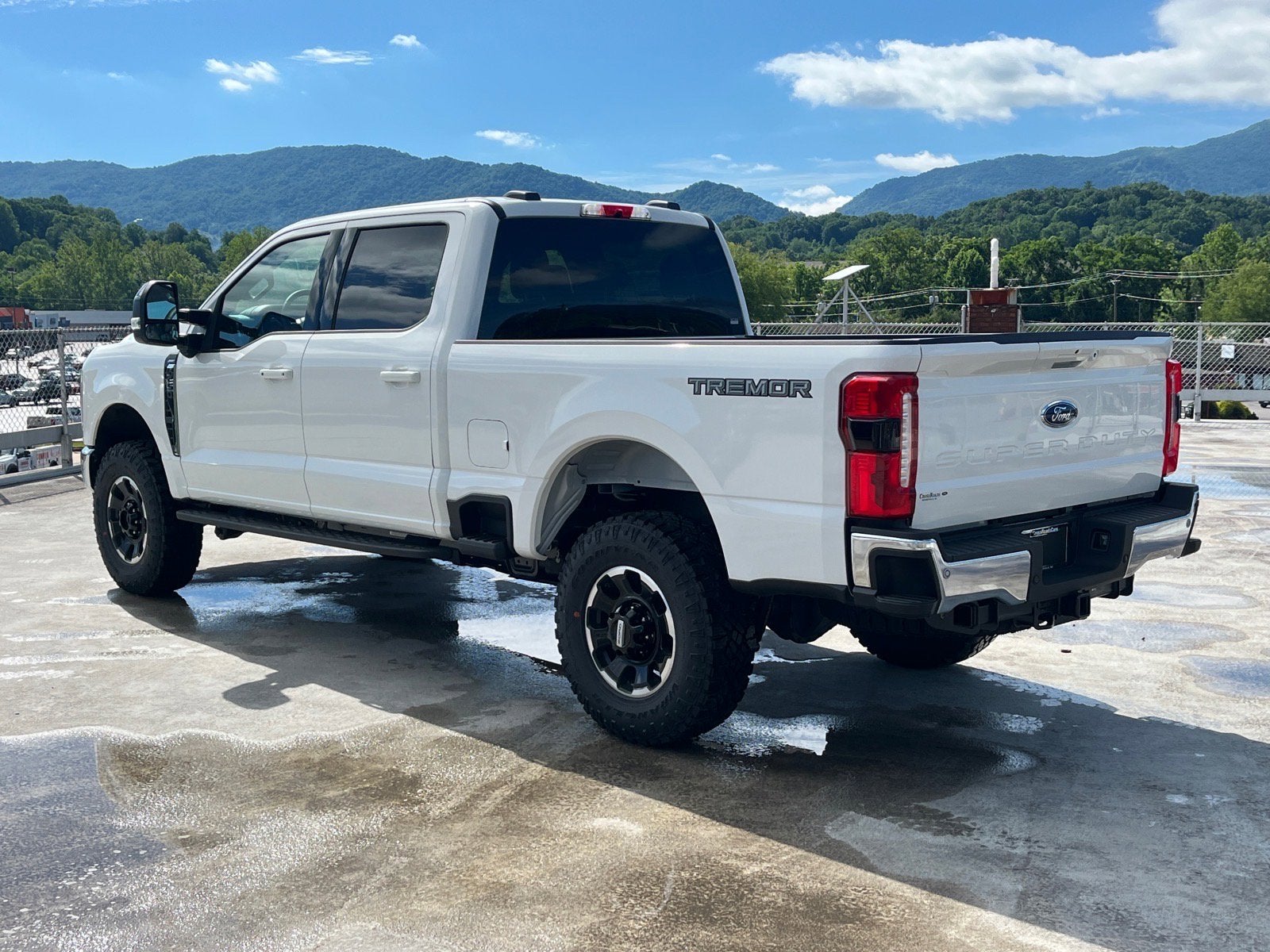 2026 Ford Super Duty F-250 SRW LARIAT