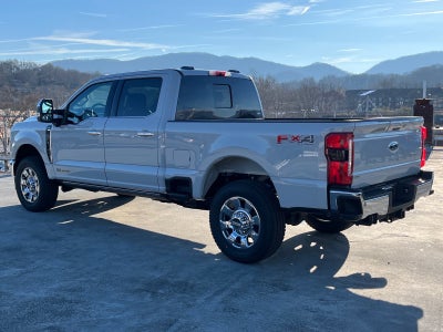 2026 Ford Super Duty F-350 SRW LARIAT