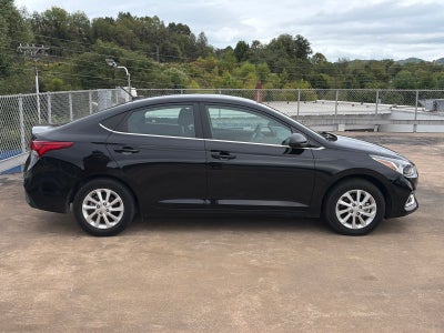 2022 Hyundai Accent SEL