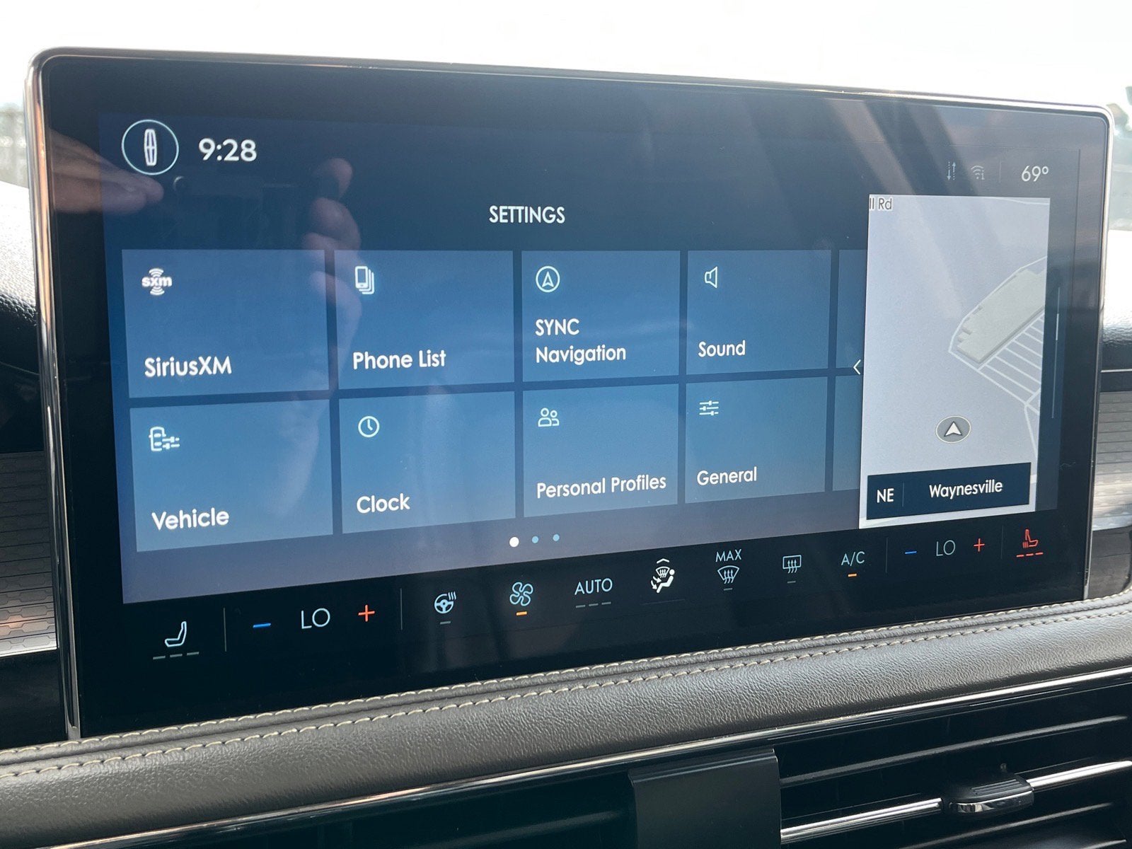 2023 Lincoln Corsair Standard
