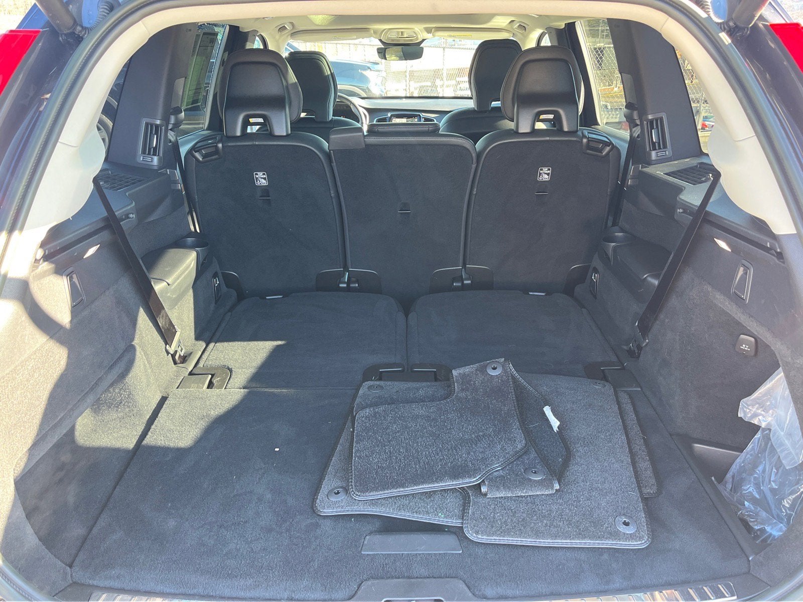 2023 Volvo XC90 Plus