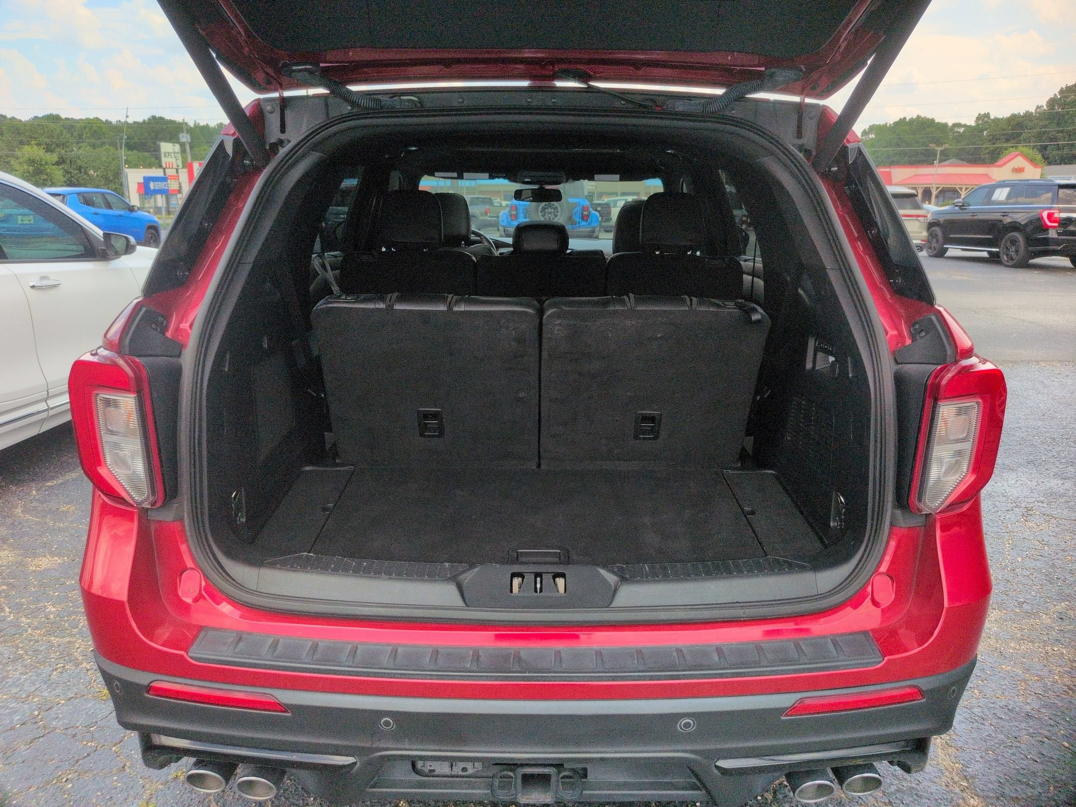 2022 Ford Explorer ST