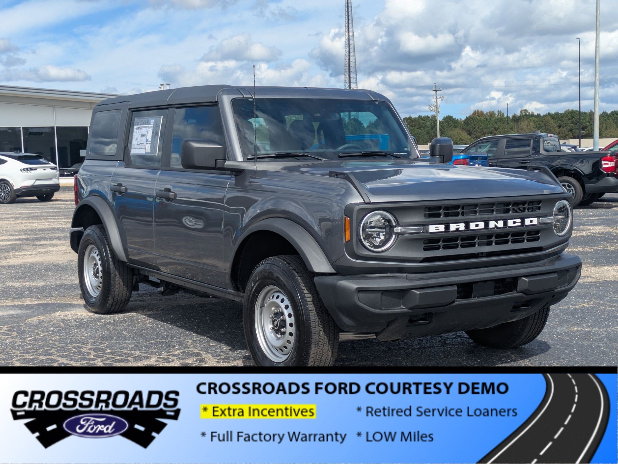 2025 Ford Bronco Base - Crossroads Courtesy Demo