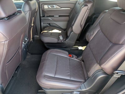 2027 Ford Explorer Platinum