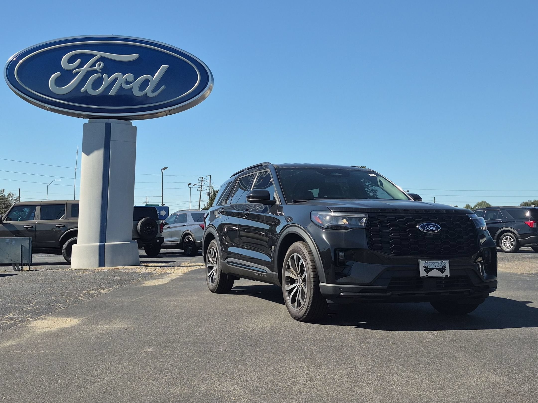 2026 Ford Explorer ST-Line