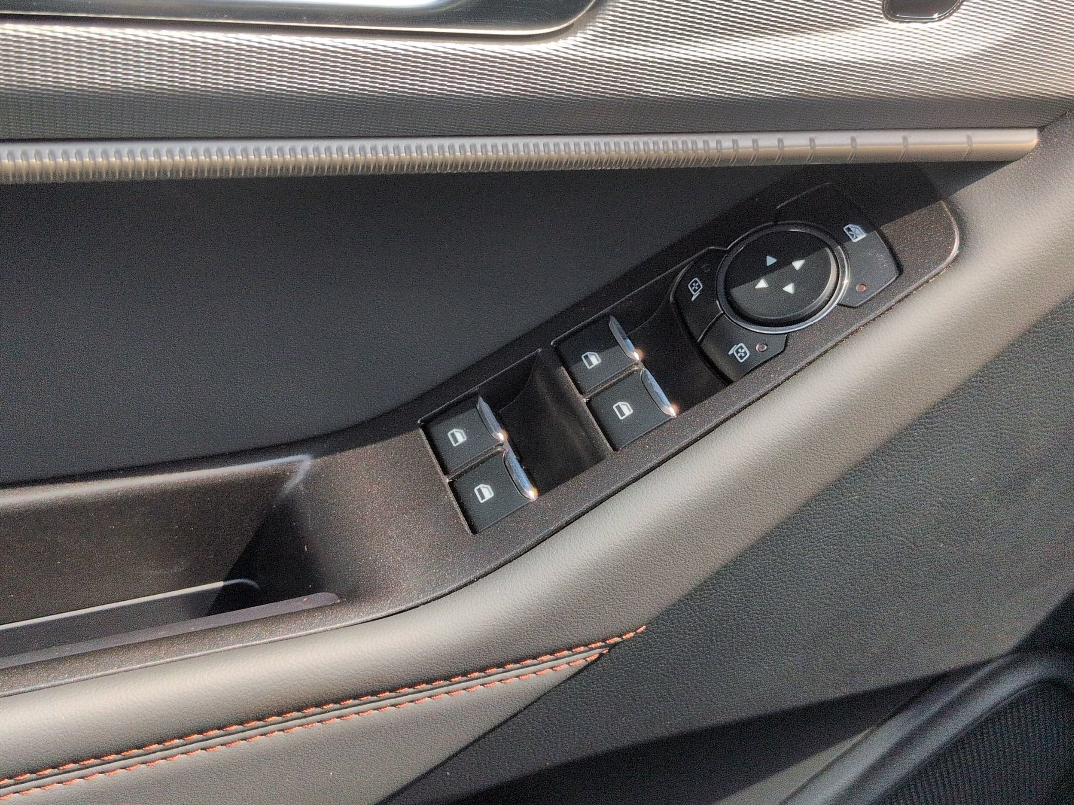 2026 Ford Explorer Active - Crossroads Courtesy Demo