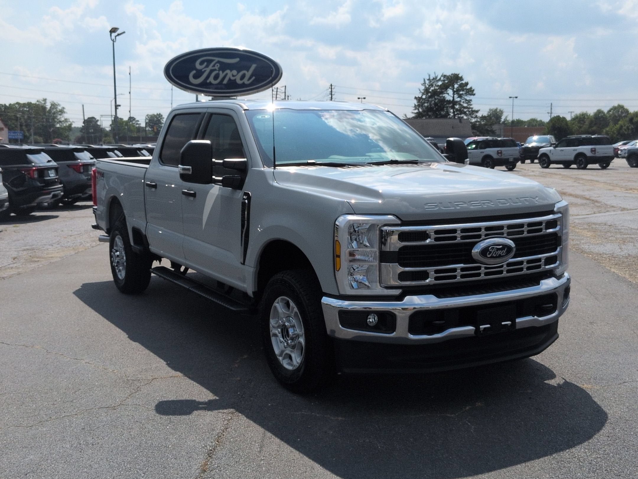 2026 Ford Super Duty F-250 SRW XLT