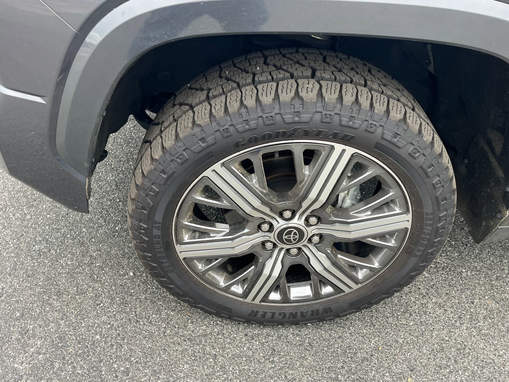 2023 Toyota Tundra 4WD Capstone Hybrid