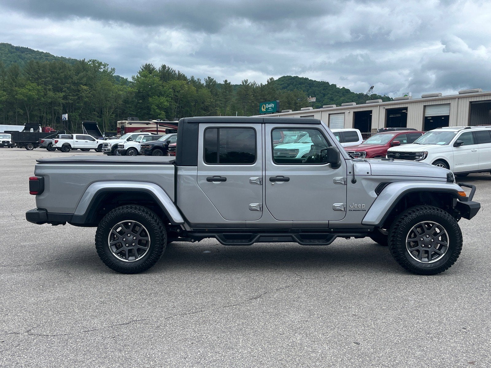 2020 Jeep Gladiator Overland