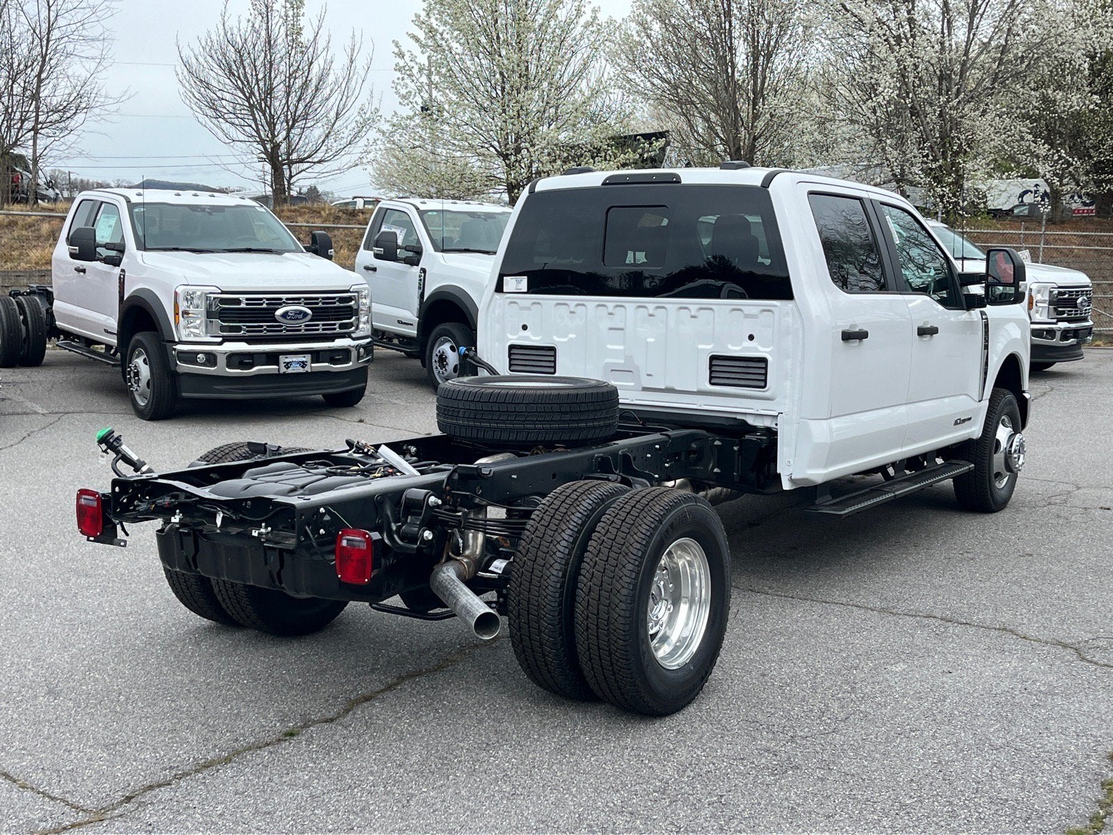 2026 Ford Super Duty F-350 DRW XL