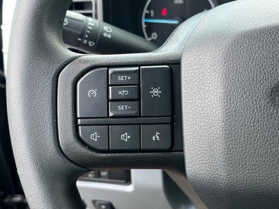 2025 Ford Super Duty F-600 DRW XLT