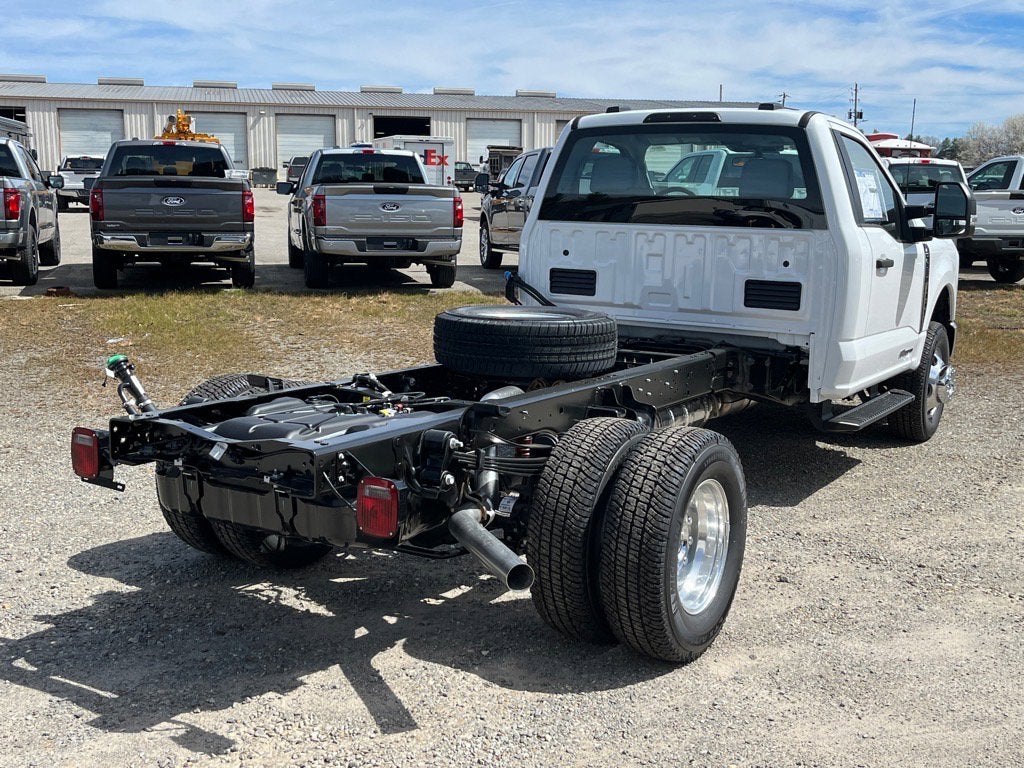 2025 Ford Super Duty F-350 DRW XL