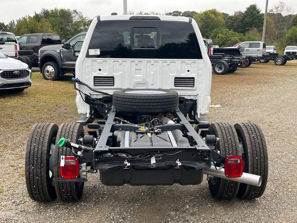 2026 Ford Super Duty F-550 DRW XL DRW