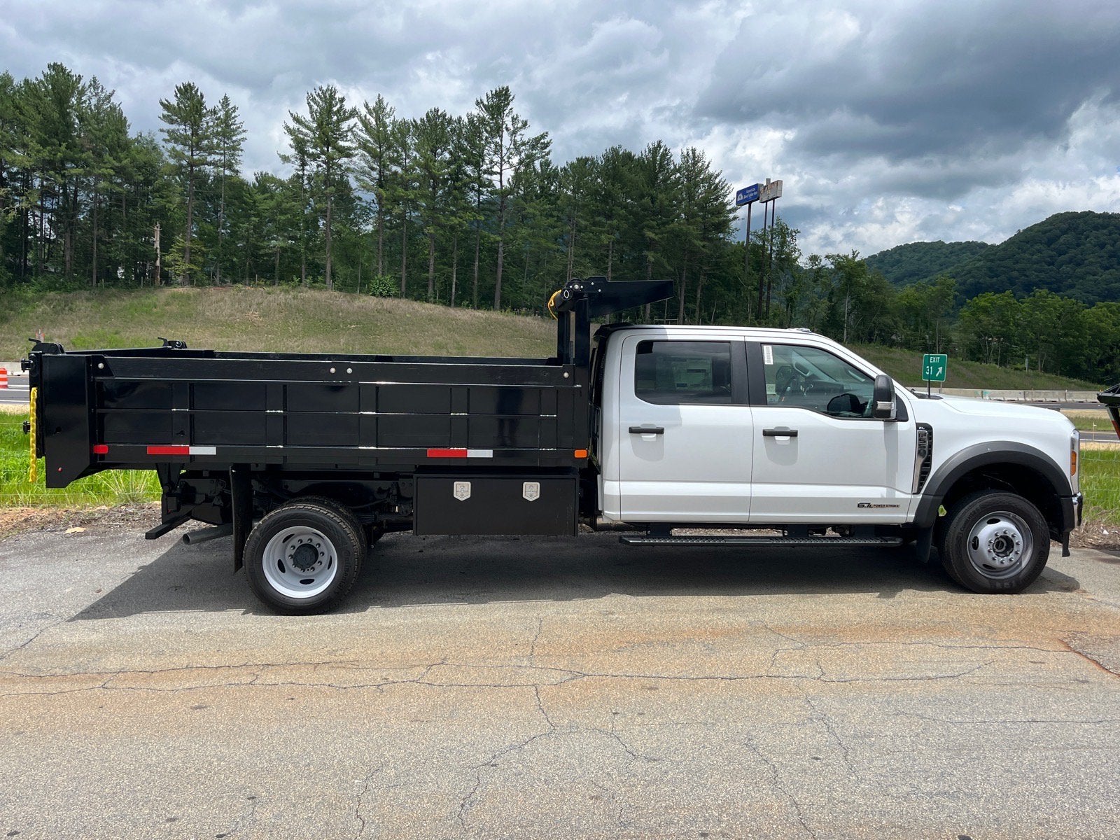 2026 Ford Super Duty F-550 DRW XL