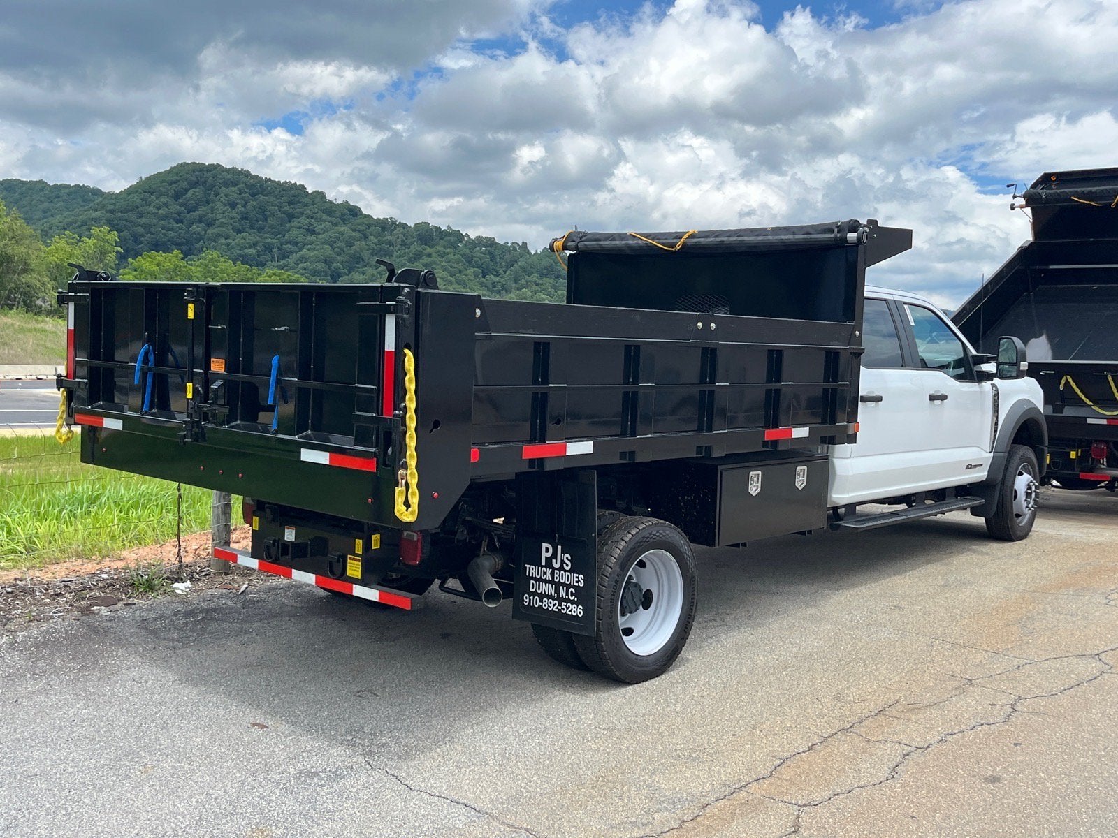 2026 Ford Super Duty F-550 DRW XL