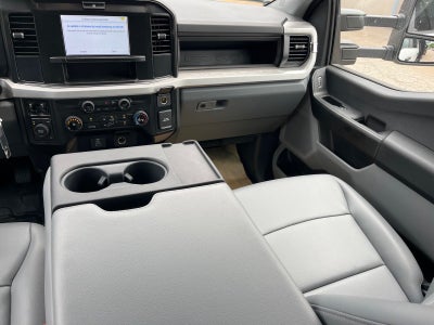2026 Ford Super Duty F-550 DRW XL