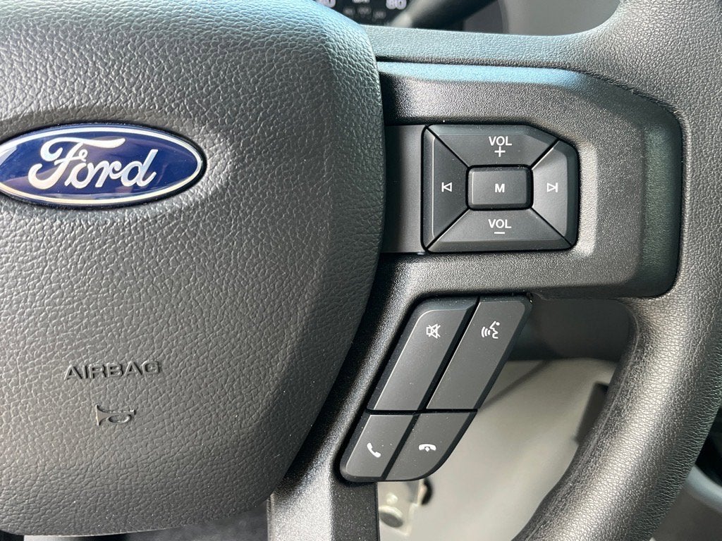 2025 Ford E-Series Cutaway Base Cutaway