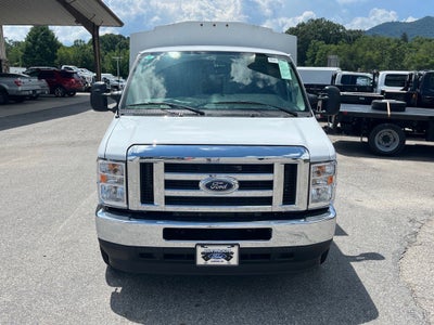 2025 Ford E-Series Cutaway Base Cutaway