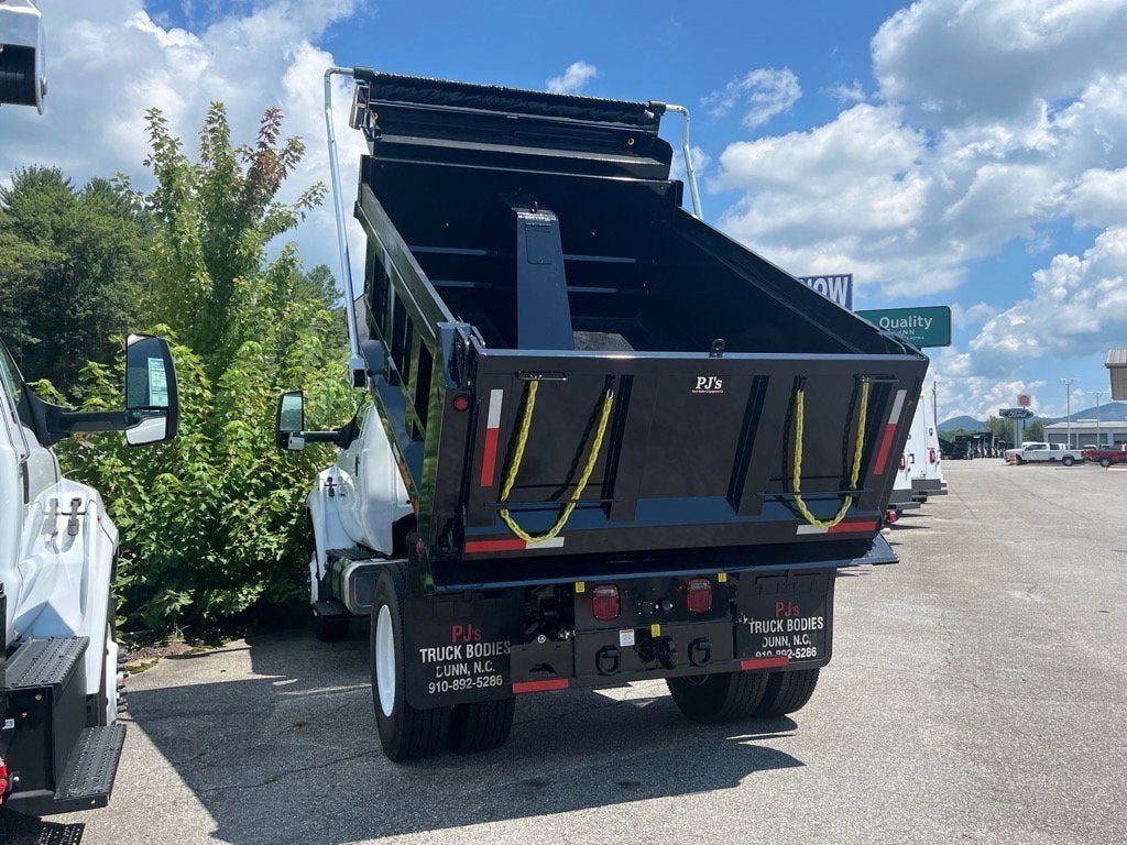 2026 Ford F-750SD Base