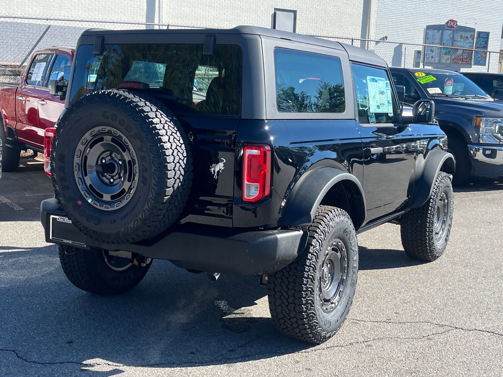 2025 Ford Bronco Base