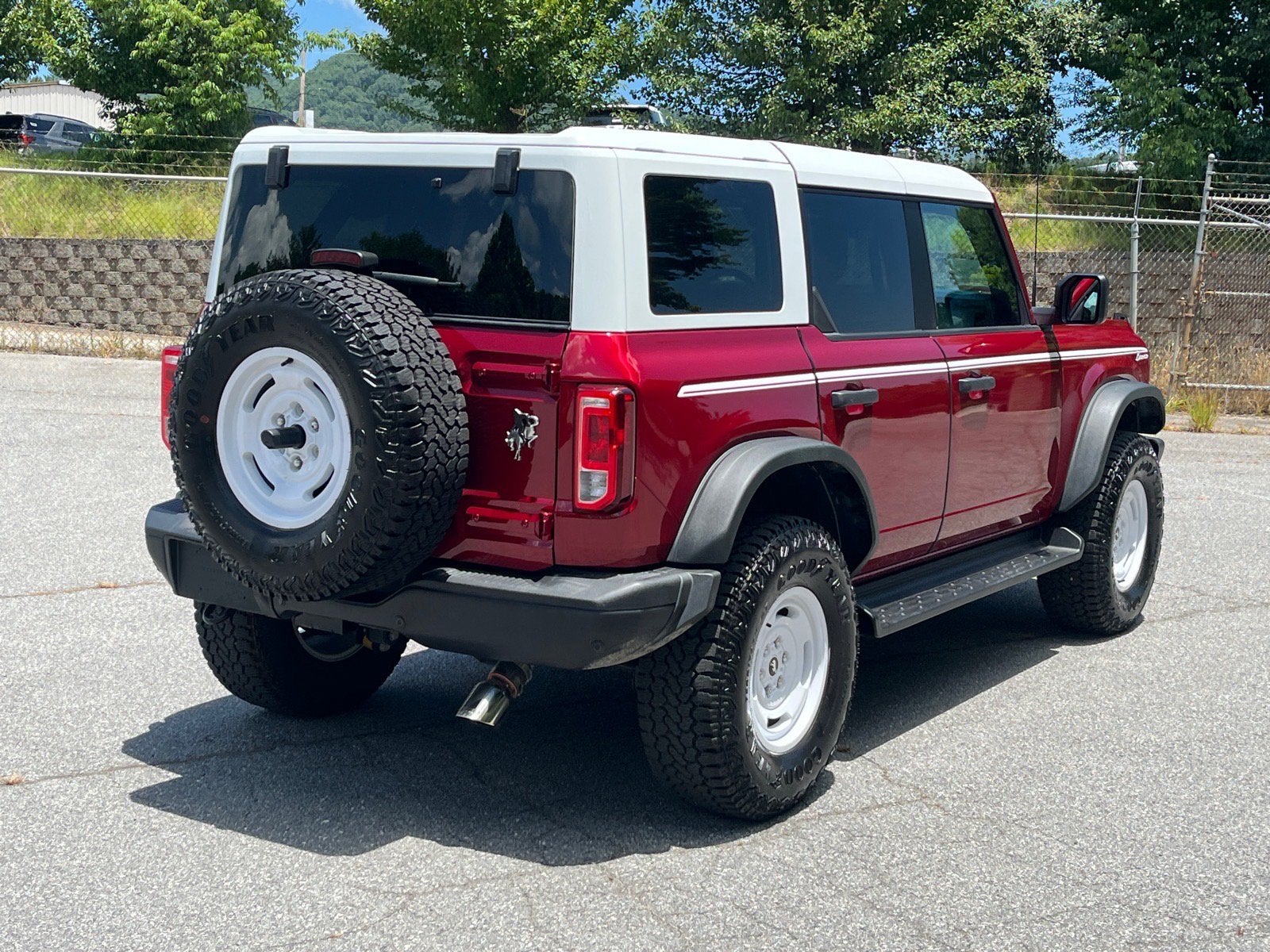 2025 Ford Bronco Heritage Edition