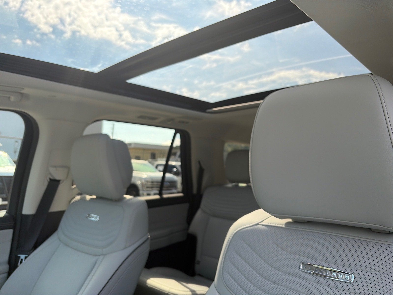 2027 Ford Expedition Max Platinum