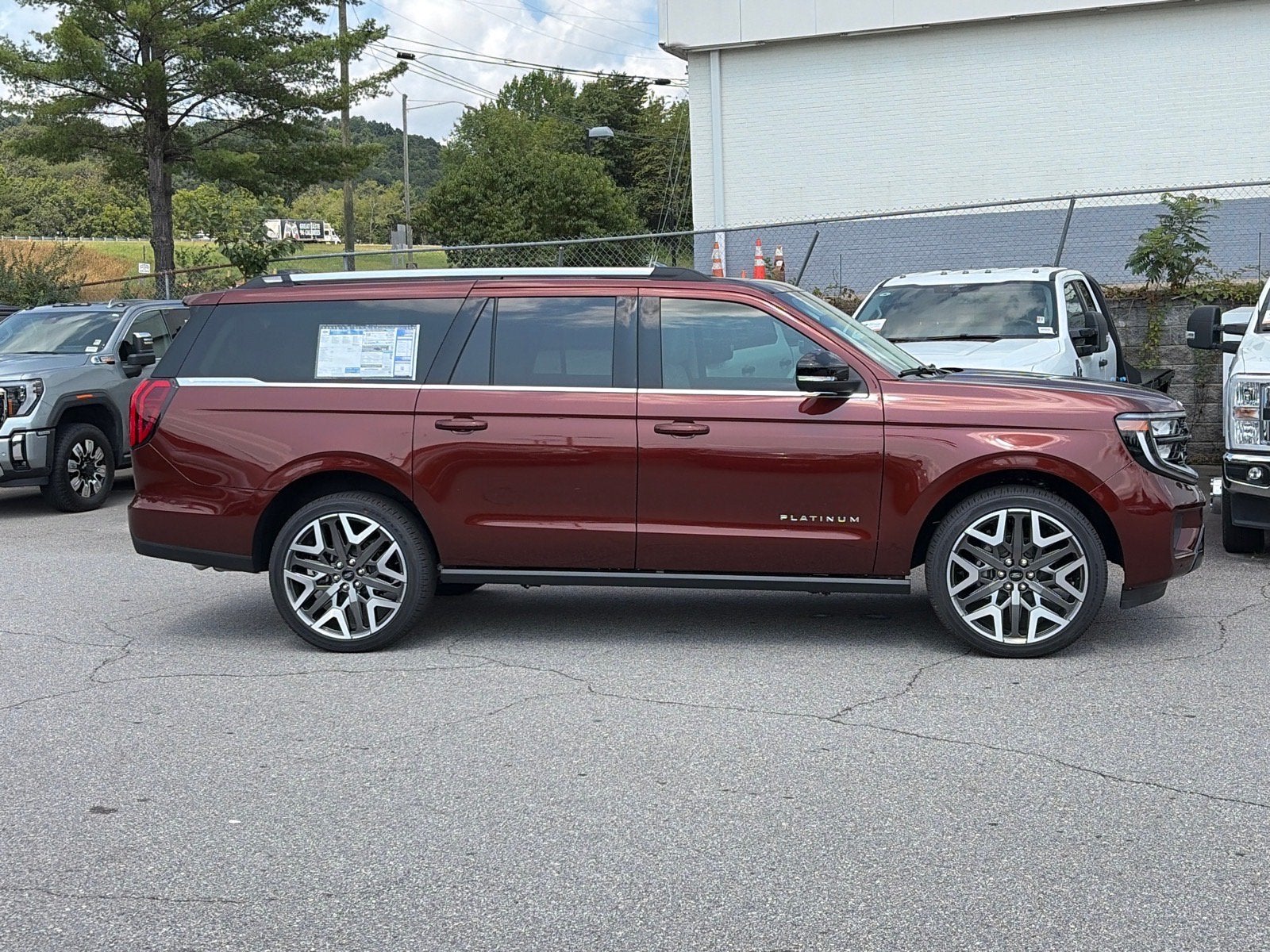 2027 Ford Expedition Max Platinum