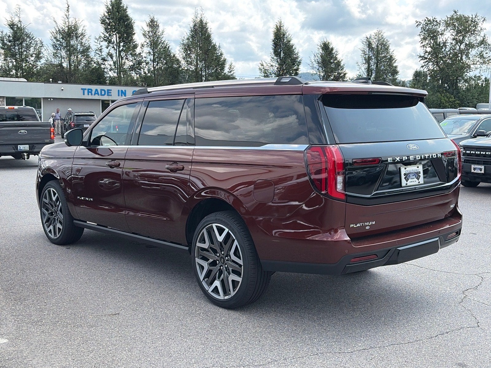 2027 Ford Expedition Max Platinum