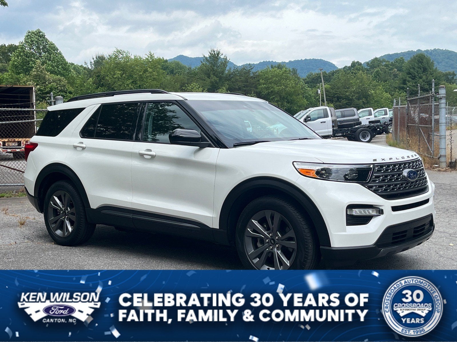 2023 Ford Explorer XLT