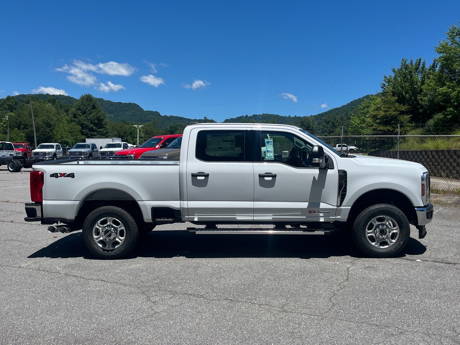 2026 Ford Super Duty F-250 SRW XLT