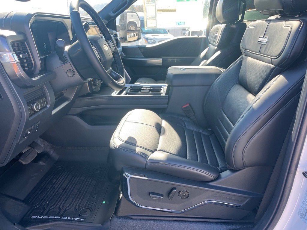 2026 Ford Super Duty F-250 SRW Platinum