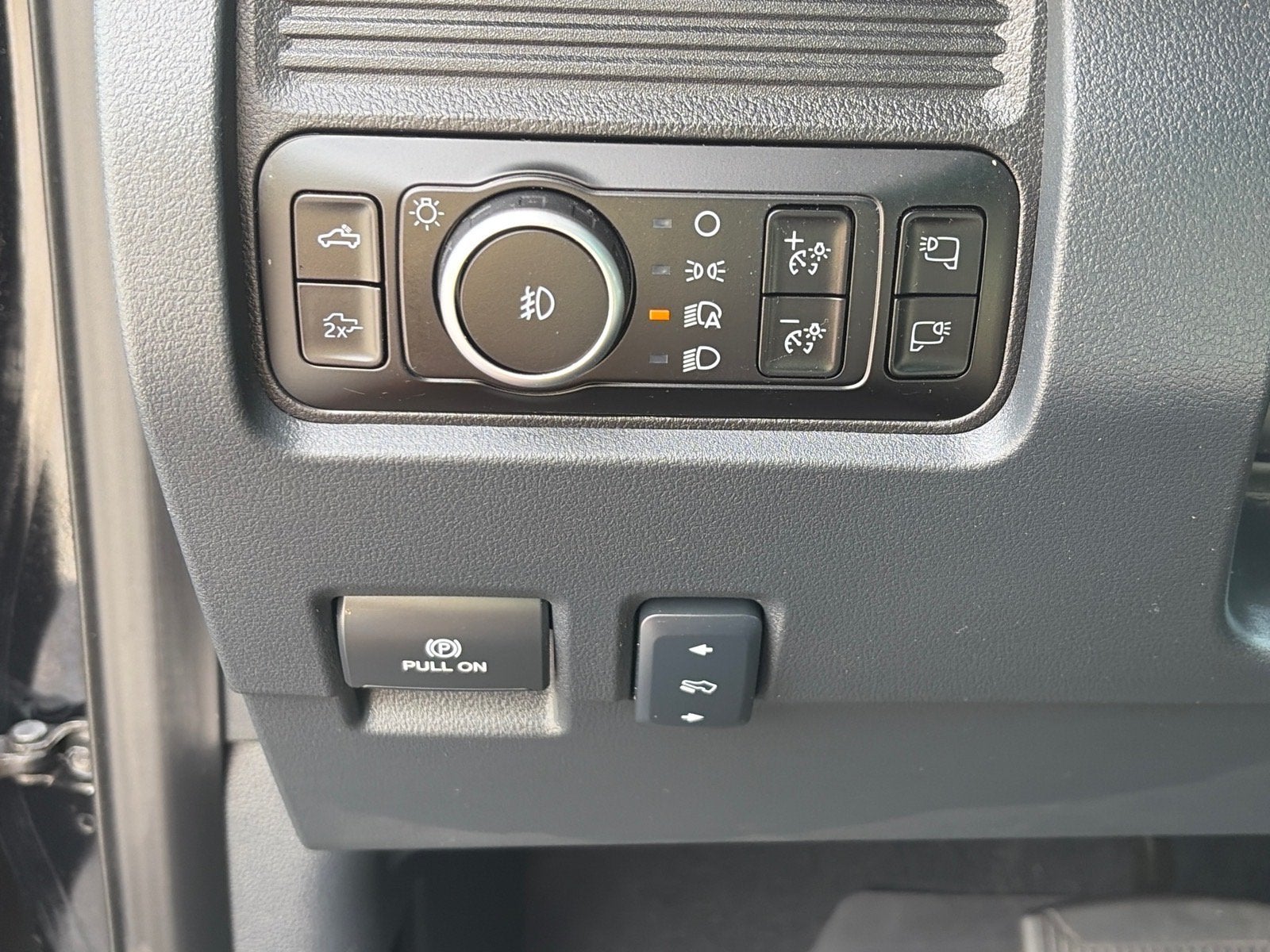 2025 Ford Super Duty F-350 SRW LARIAT