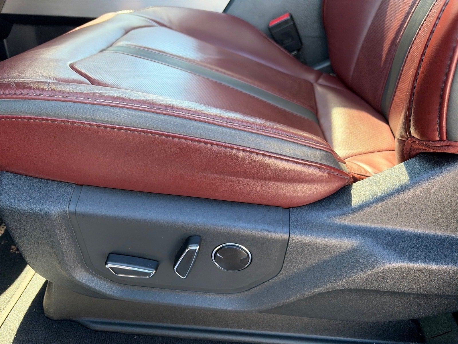 2022 Ford Super Duty F-350 SRW Platinum
