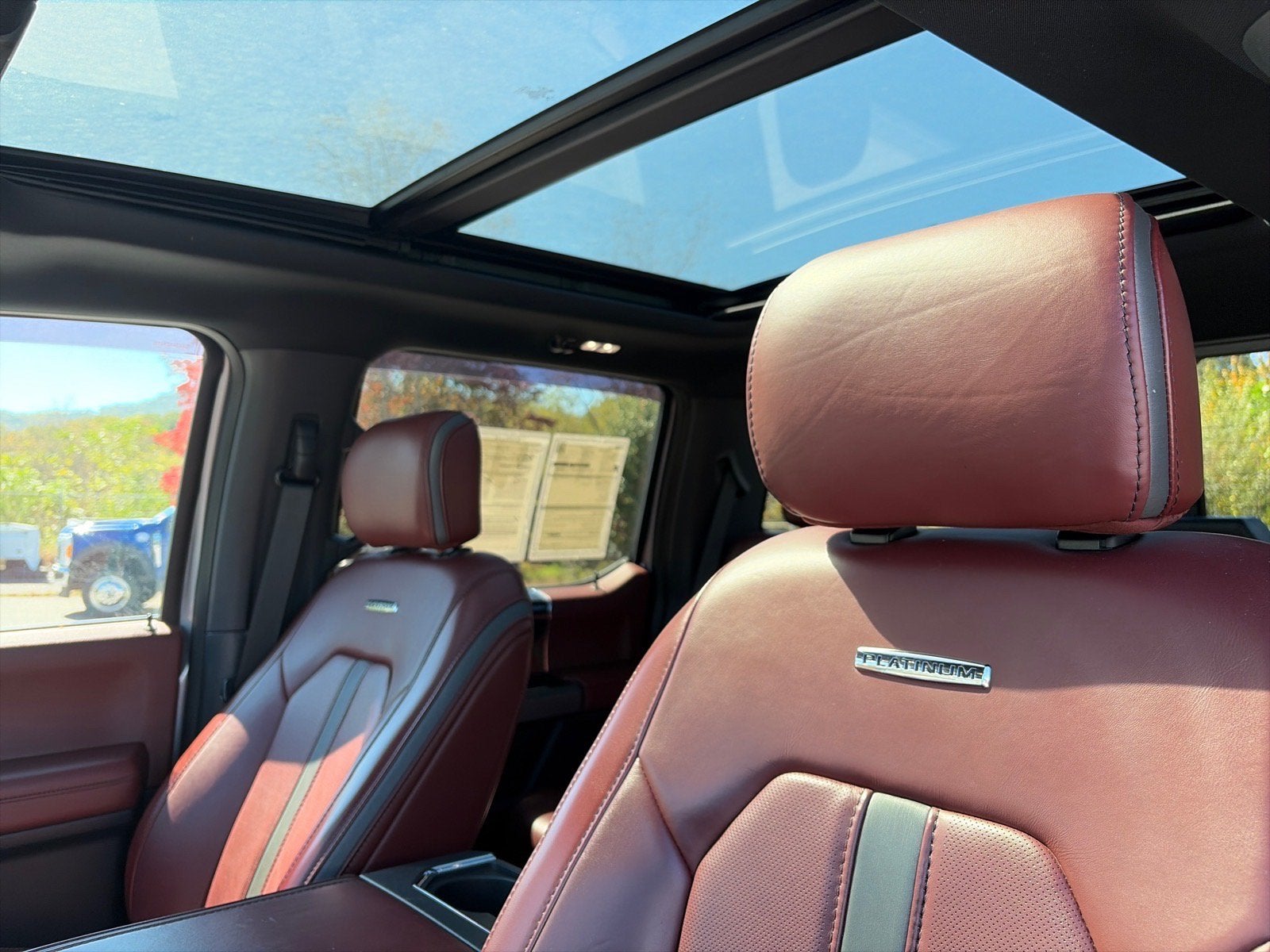 2022 Ford Super Duty F-350 SRW Platinum